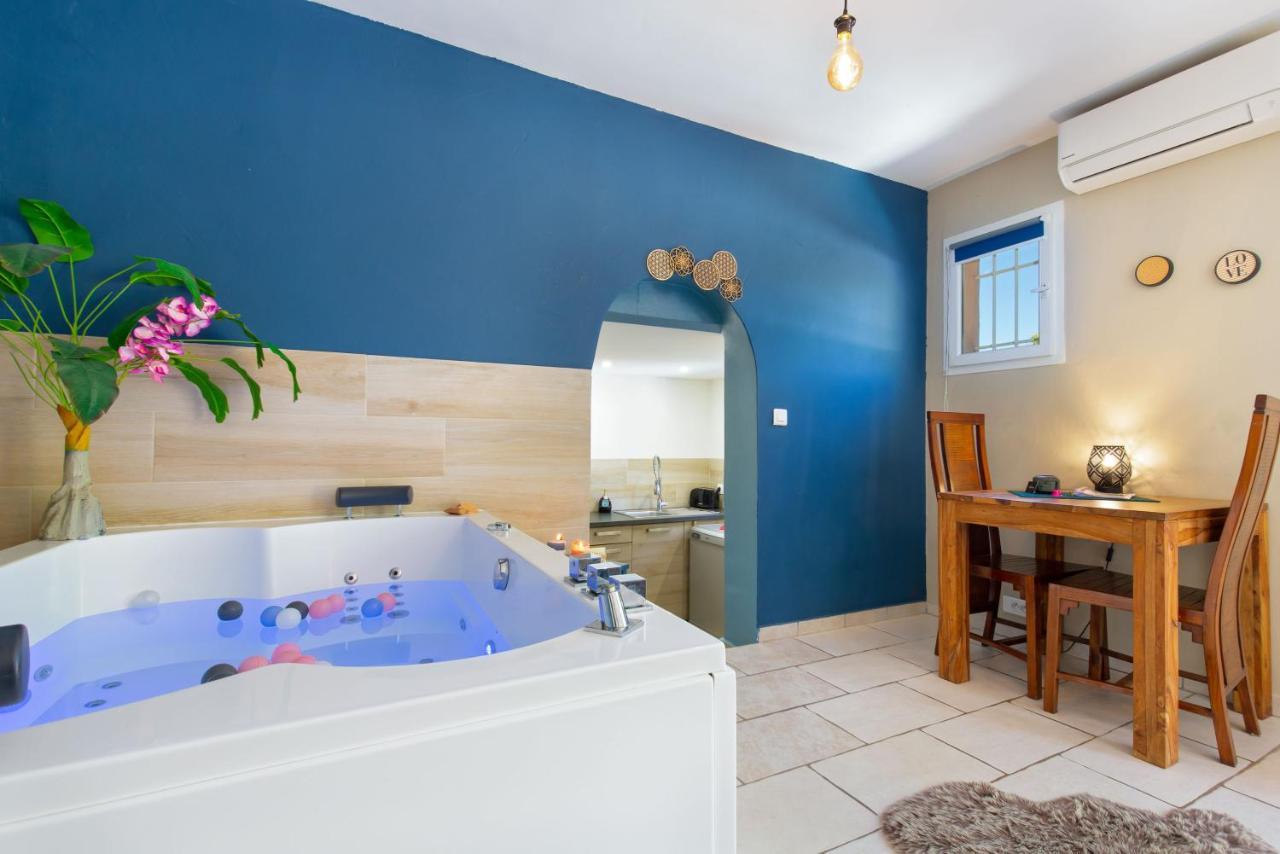 Appartement Jacuzzi 4 Etoiles Beaute - Mbroom Var 퓌제 쉬르 아르장 외부 사진